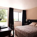 Hotel La Longue Vue Hotel 2*