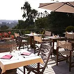 Hotel La Longue Vue 2*