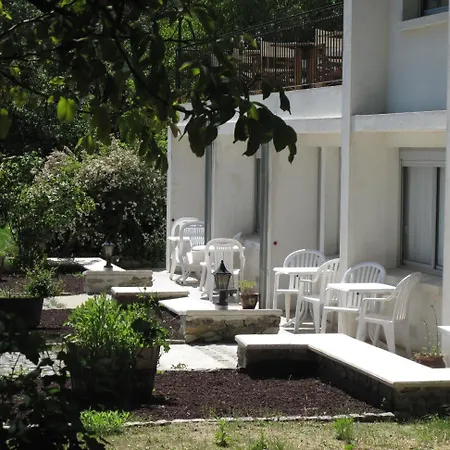 Hotel La Longue Vue Hotel 2*