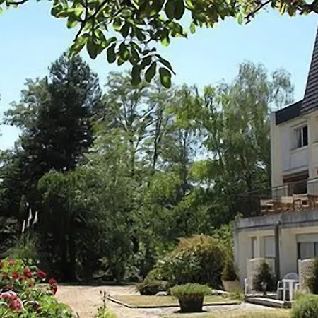 Hotel La Longue Vue 2*