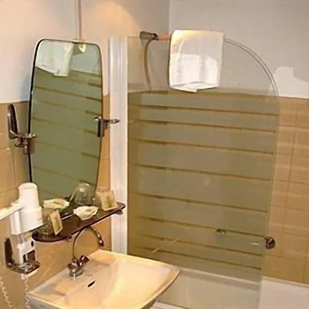 Hotel Hotel La Longue Vue 2*