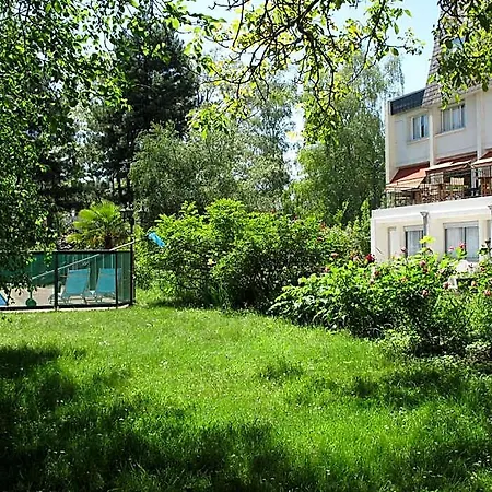 Hotel La Longue Vue Hotel 2*