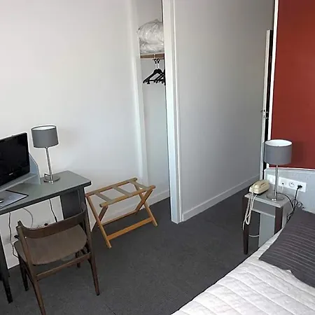 Otel La Longue Vue 2*