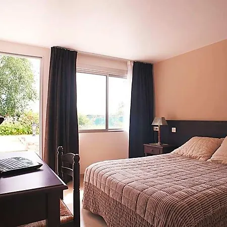 Hotel La Longue Vue 2* Gennes-Val-de-Loire