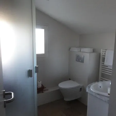 Hotel La Longue Vue 2*