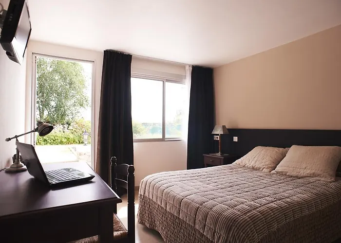 מלון La Longue Vue 2*